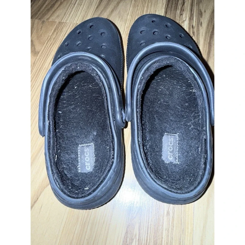Crocs‎ Classic Lined Clogs Black Fuzzy Warm Shoes Size J2